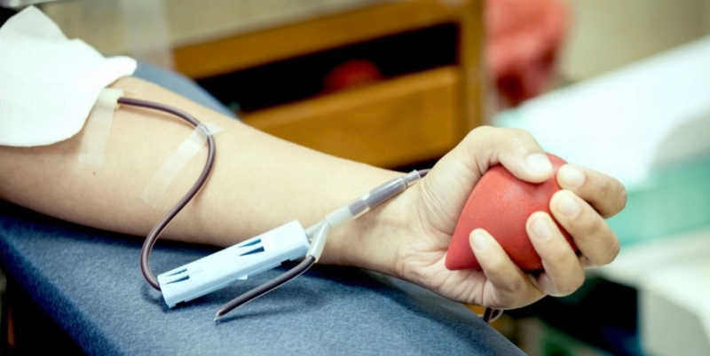 jandarmii-brasoveni-doneaza-sange-pentru-viata-