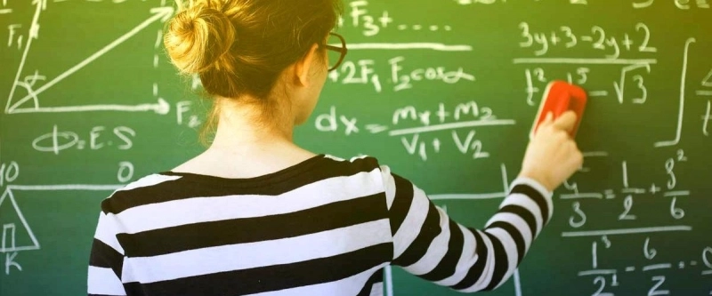 liceenii-din-clasa-a-xiia-pot-face-meditatii-gratuite-la-limba-romana-si-matematica-cu-profesori-universitari