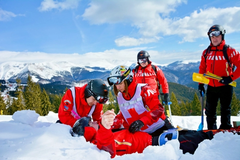 peste-20-de-interventii-ale-salvamontistilor-in-ultimele-24-de-ore-cele-mai-multe-in-poiana-brasov