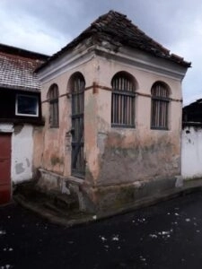 troita-reabilitata-de-primarie