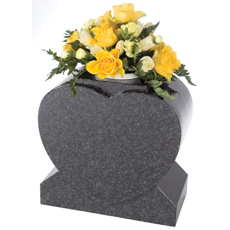Dark Grey Heart Vase 0/232G