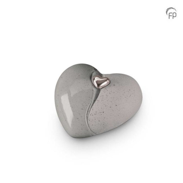 Mastaba Ceramika Ceramic Heart Urn Small - KU 027