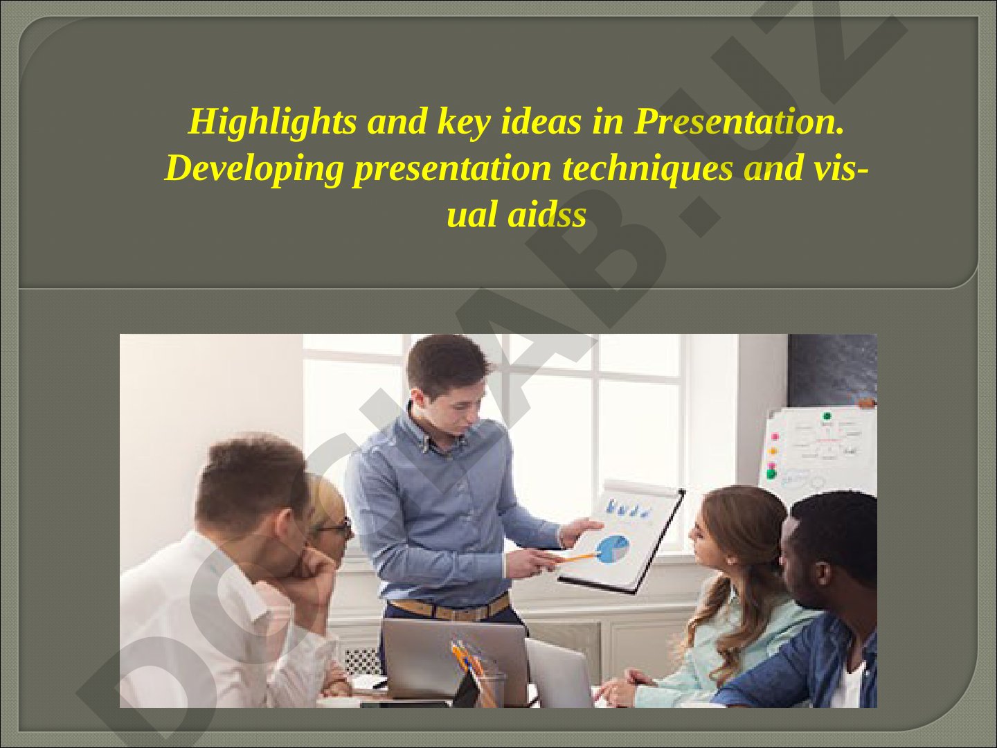 Multimedia elements and effective presentation techniques