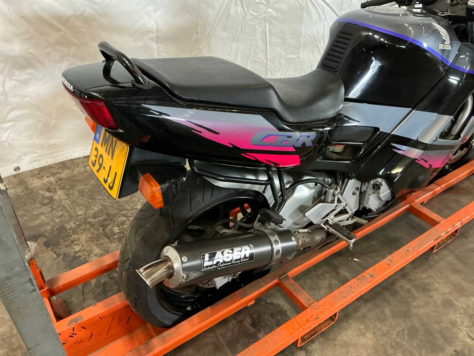 Honda CBR 600F Sport motorfiets (1992, 74 kW, 599 cc)