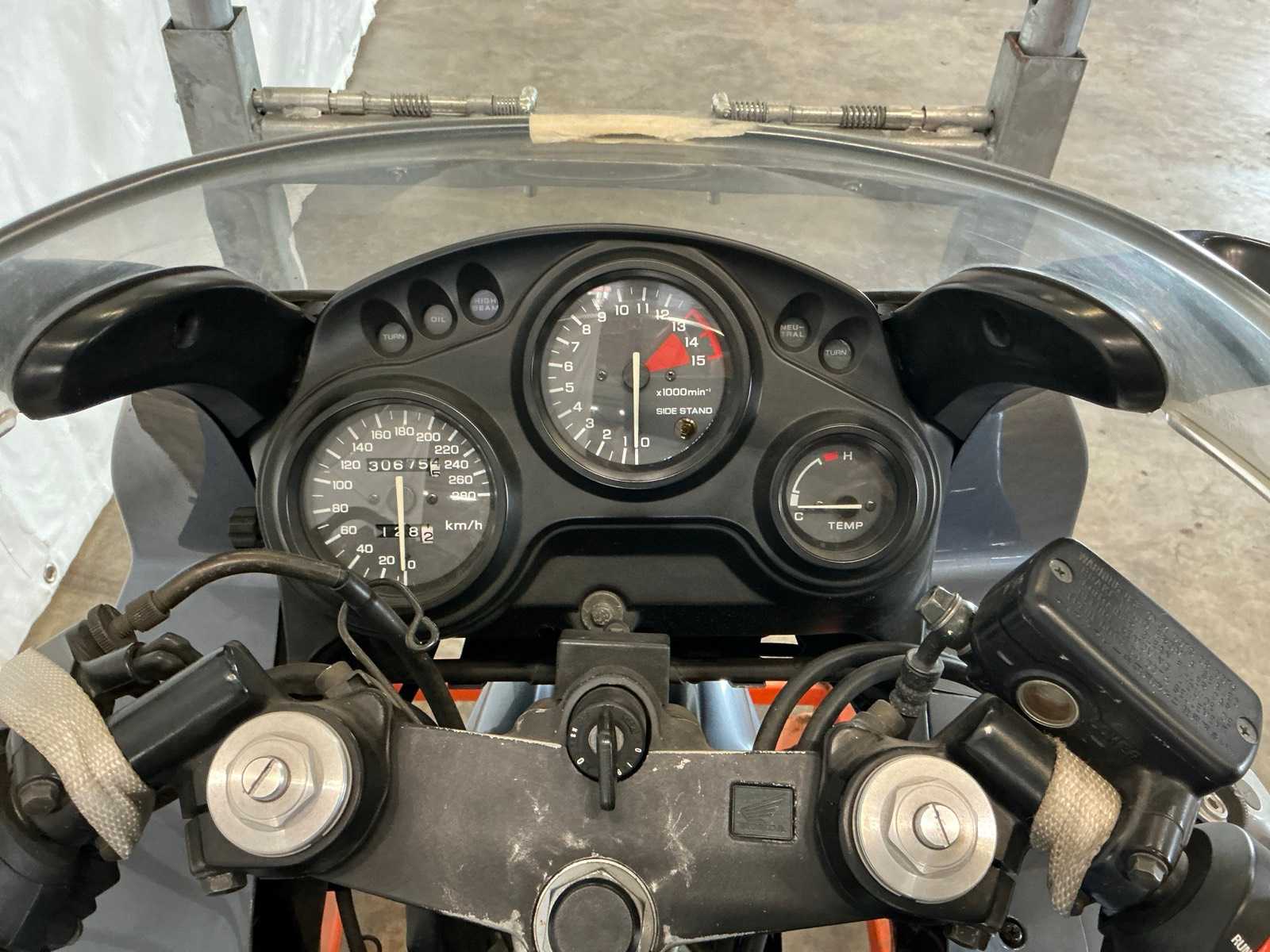 Honda CBR 600F Sport motorfiets (1992, 74 kW, 599 cc)