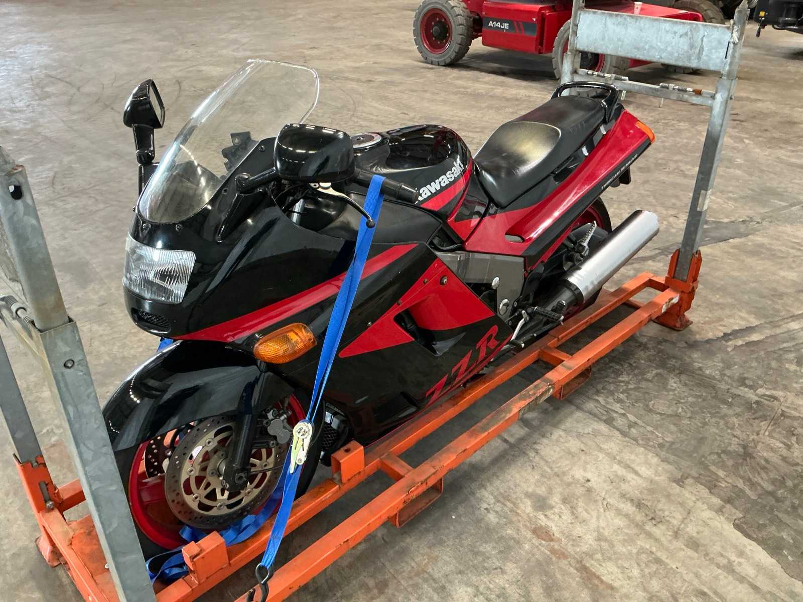 Kawasaki ZZ-R 1100 Sport motorfiets (1990, 108 kW)