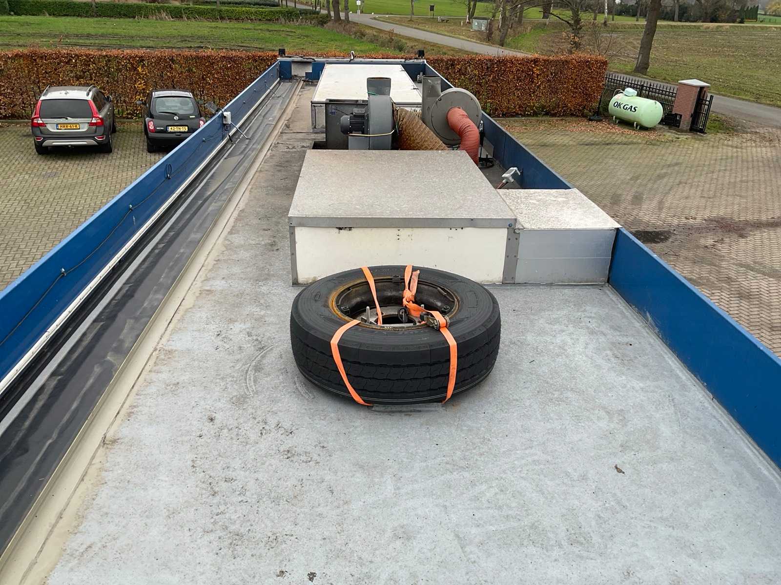 Ruysschaert SR16TP verkoopoplegger (1997) met Scania R400 trekker (2012), complete visverkoopcombinatie