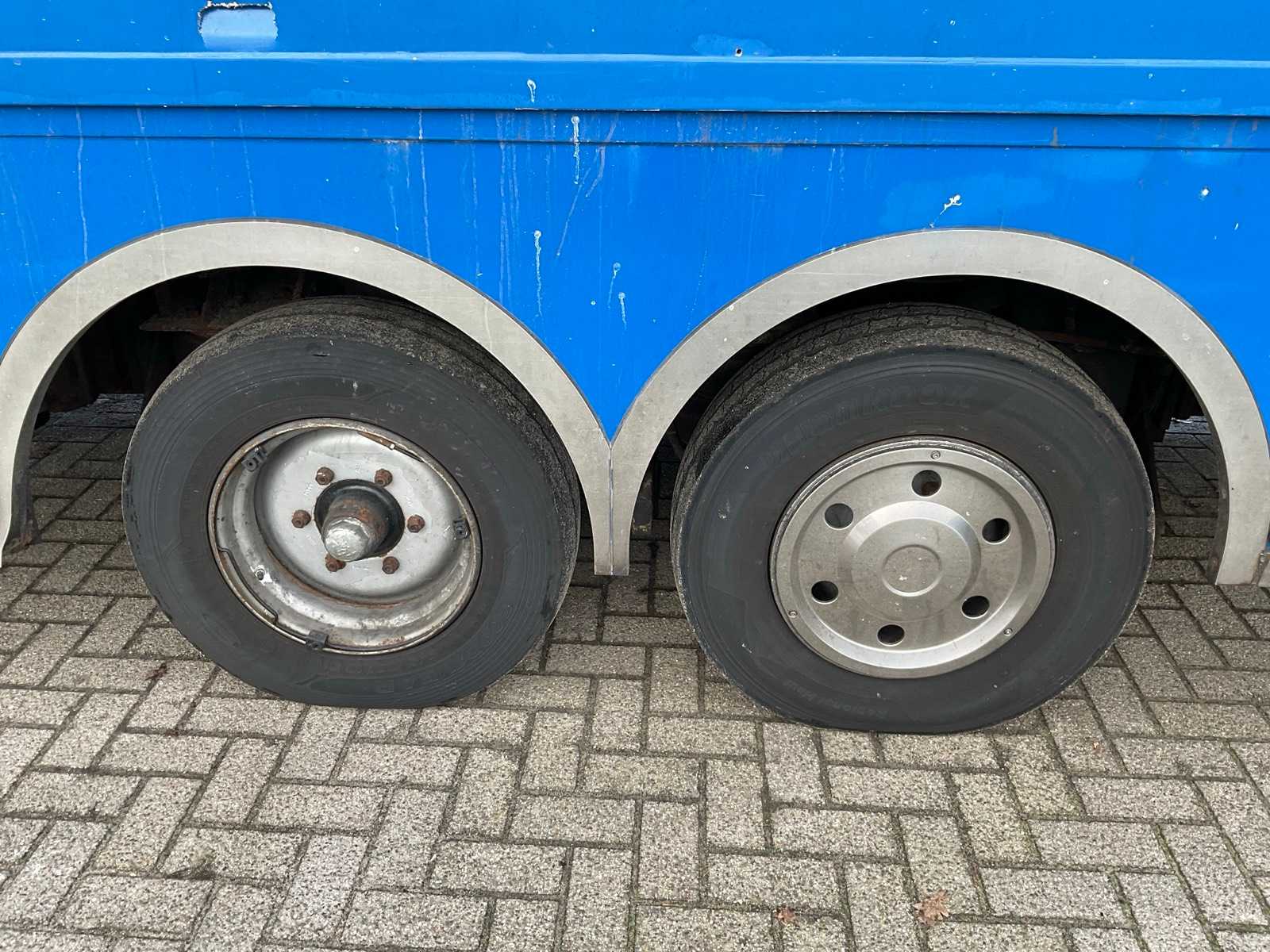 Ruysschaert SR16TP verkoopoplegger (1997) met Scania R400 trekker (2012), complete visverkoopcombinatie