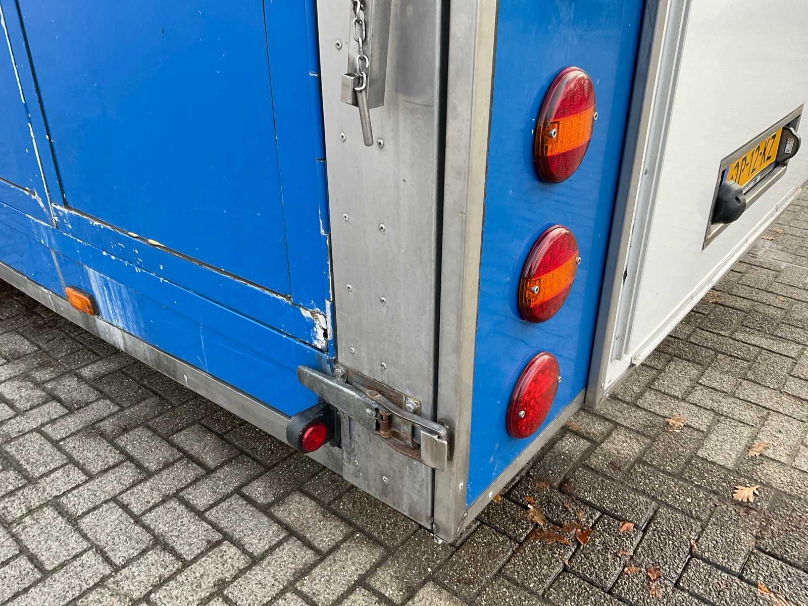 Ruysschaert SR16TP verkoopoplegger (1997) met Scania R400 trekker (2012), complete visverkoopcombinatie