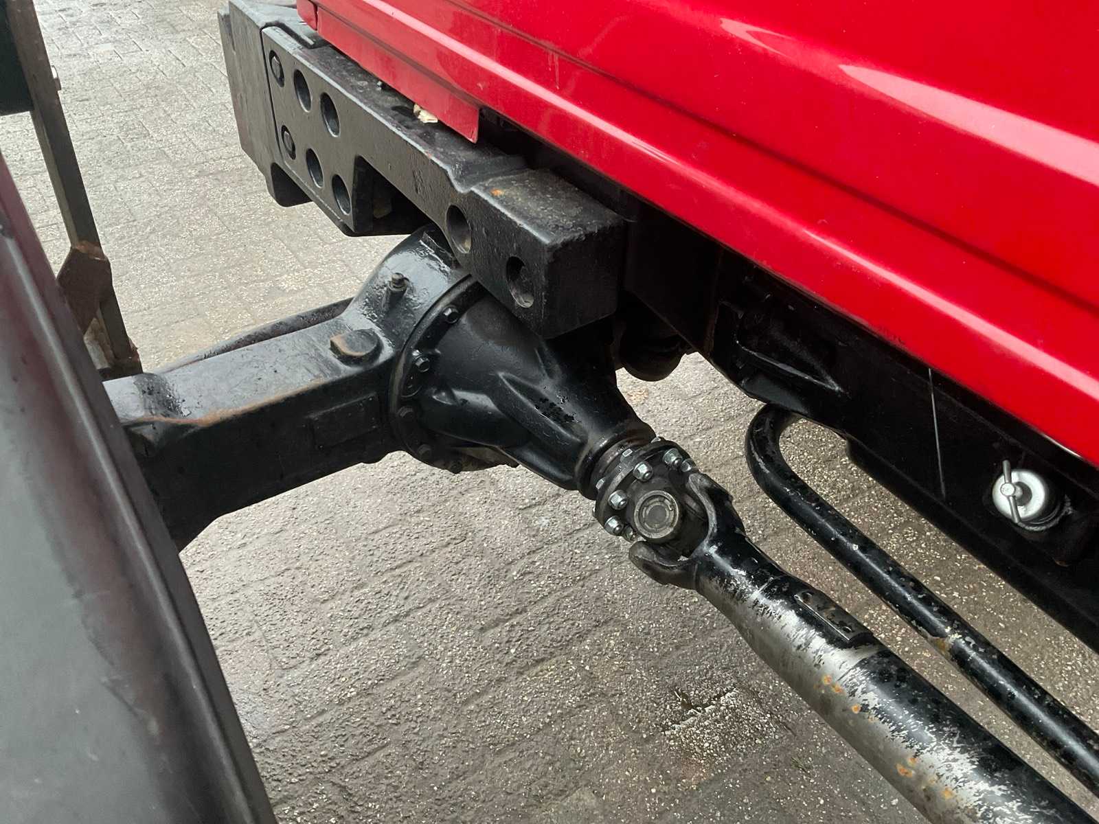 Case IH 1455 XL vierwielaangedreven landbouwtractor met cabine