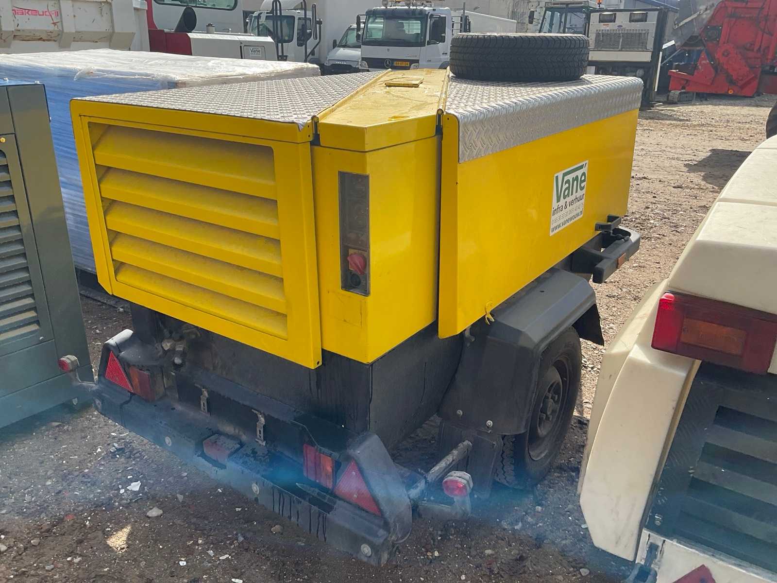 Mobiele luchtcompressor 11 bar inclusief slangen