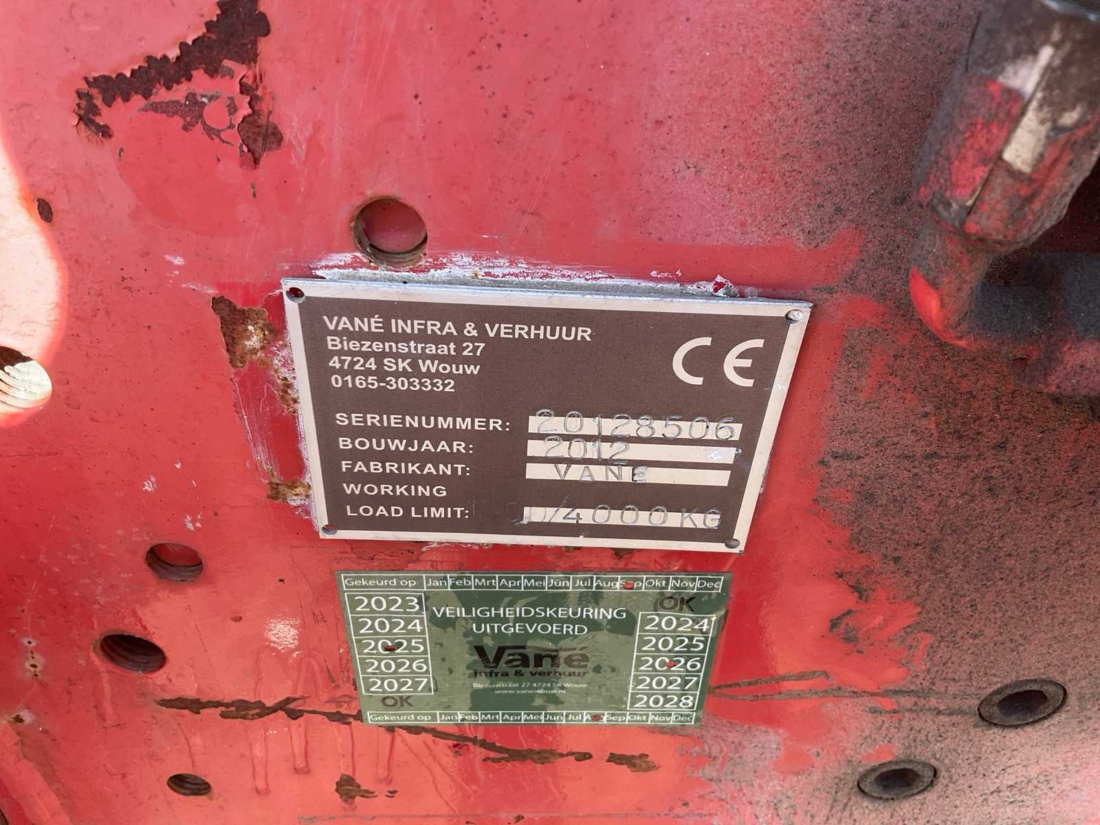 Verstelbaar kantelbaar lepelbord 1500/4000 kg, bouwjaar 2012