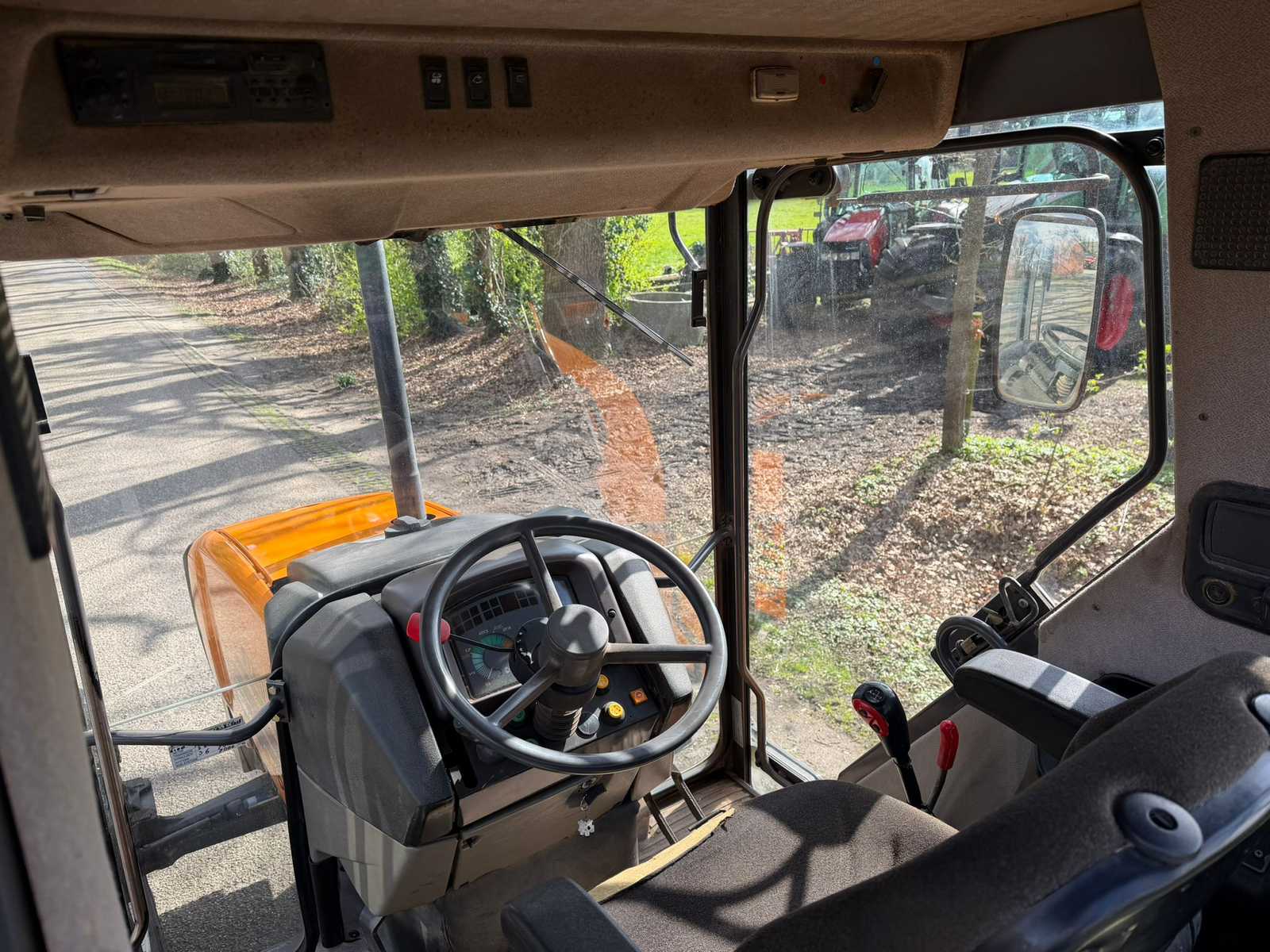 Renault Ceres 340X 4WD landbouwtractor 85 pk (1992)