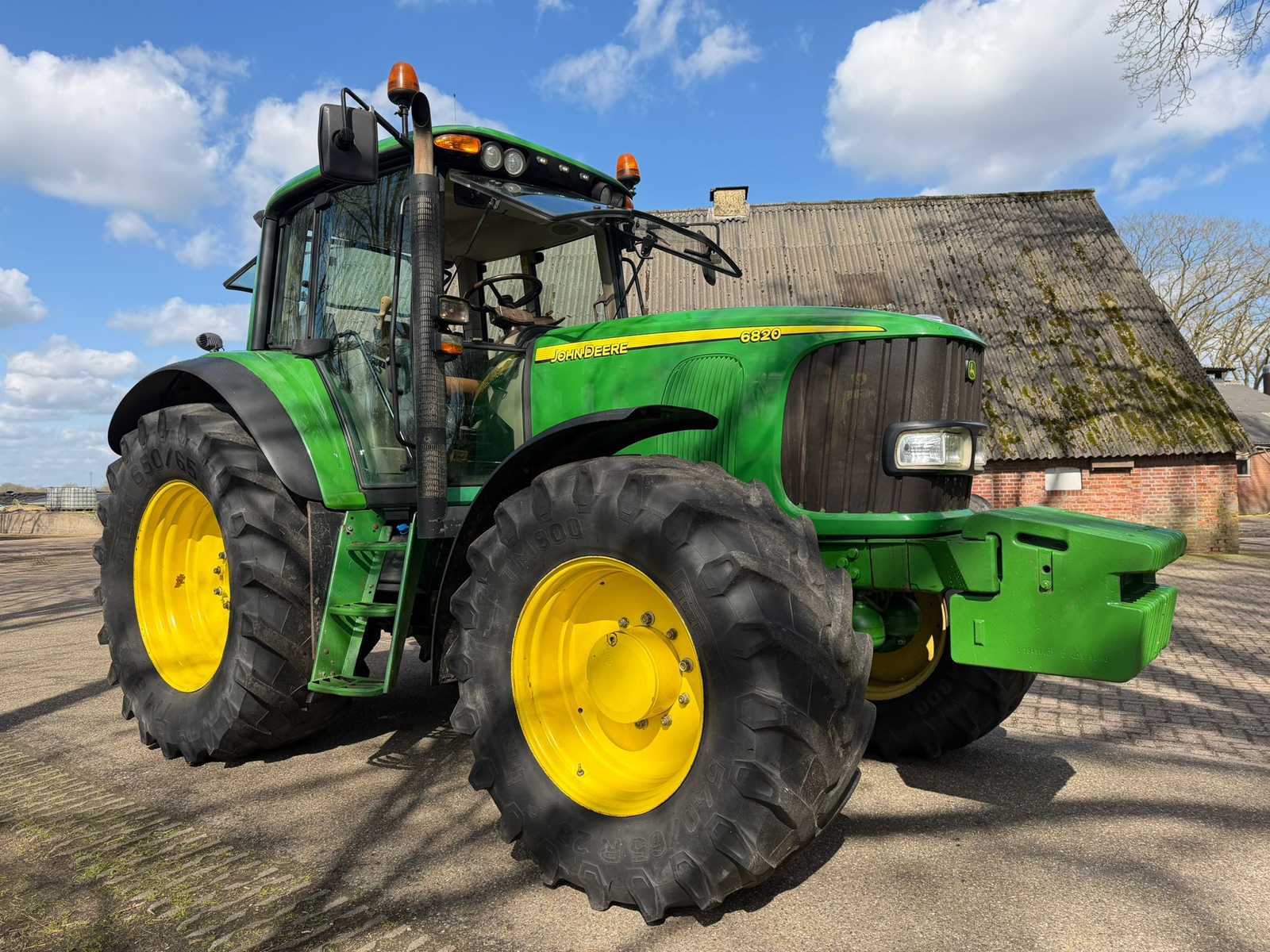 John Deere 6820 PQ (2006) 150 pk 4WD landbouwtractor met cabine