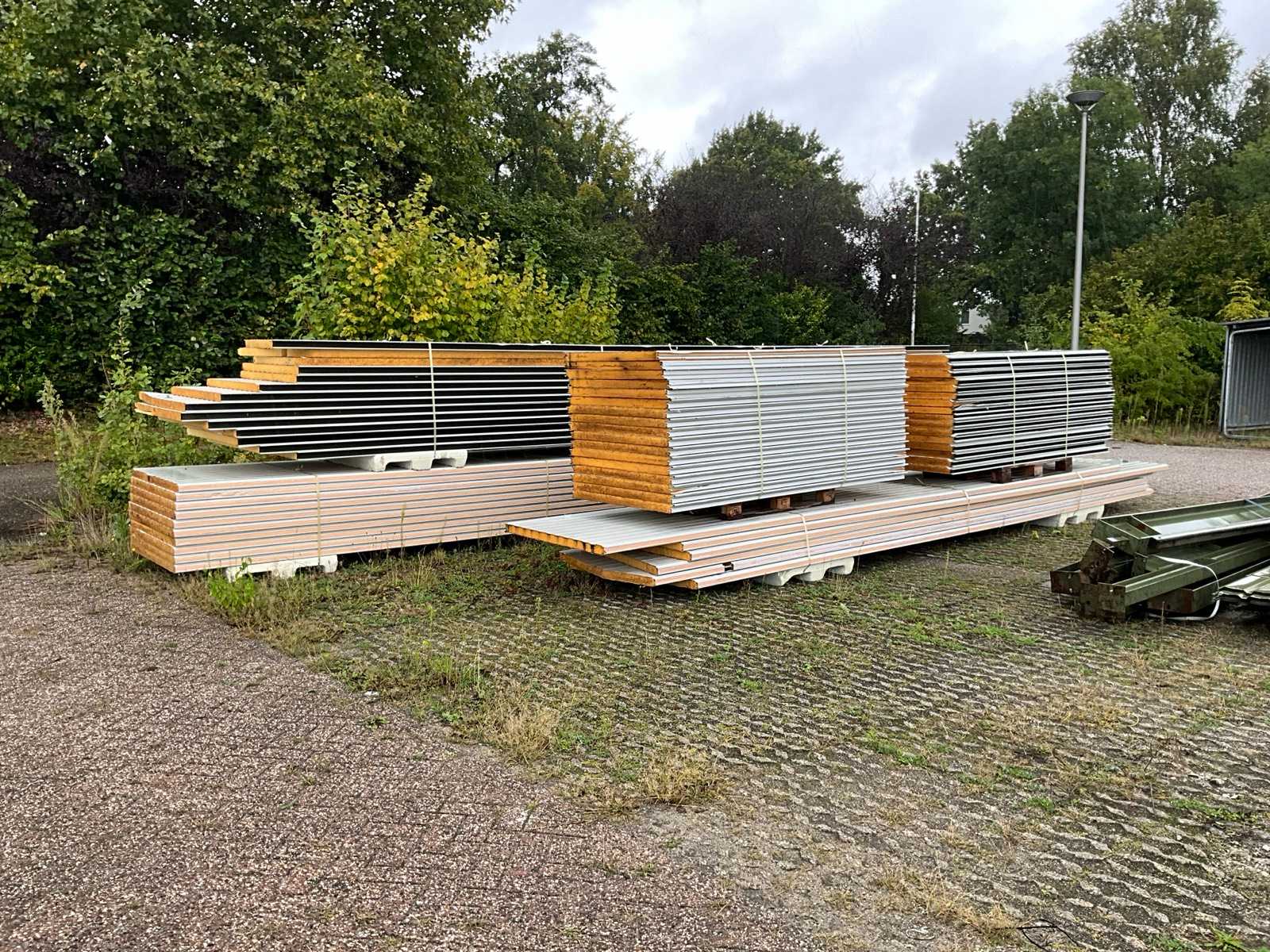 Gedemonteerde kapschuur 20 x 15 m met nieuwe Falk dakplaten