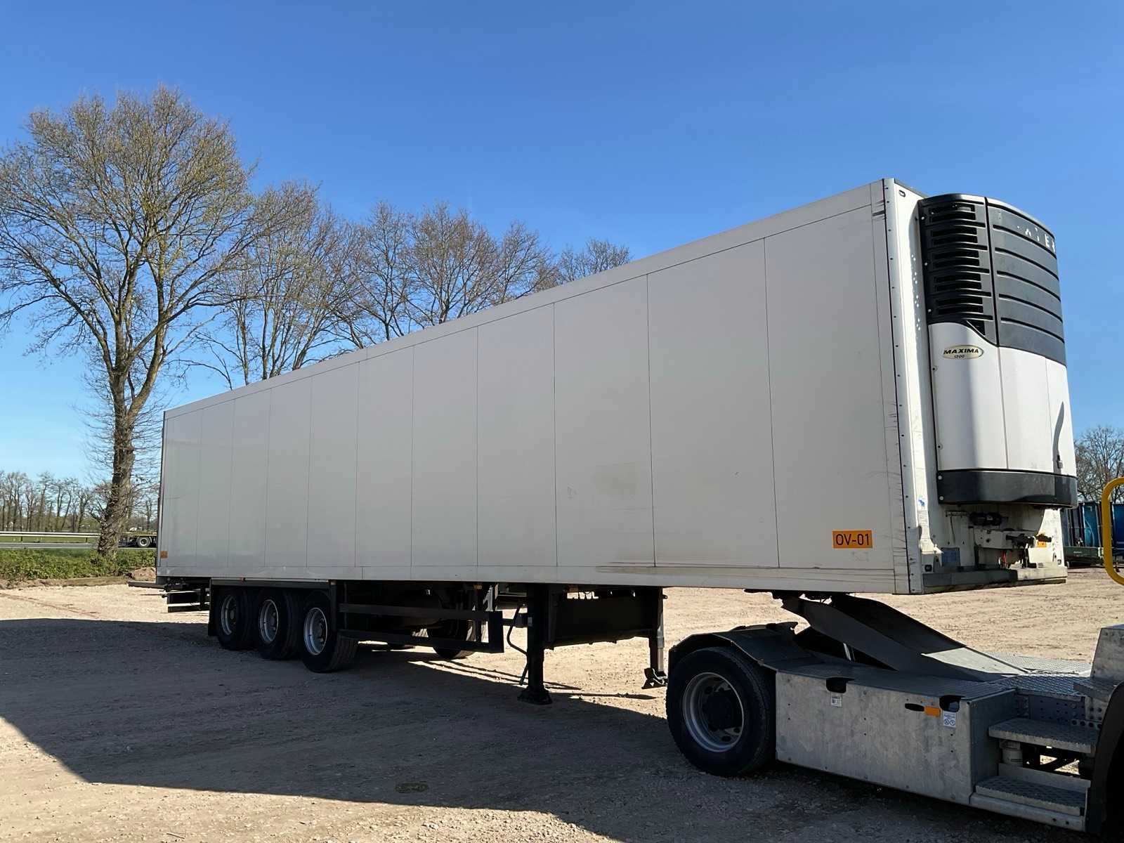 Schmitz Cargobull SKO24/L-13.4 FP 45 Cool koeltrailer (2008) met Carrier Maxima I300