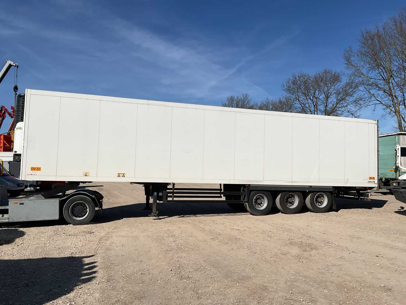 Schmitz Cargobull SKO24/L-13.4 FP 45 Cool koeltrailer (2008) met Carrier Maxima I300