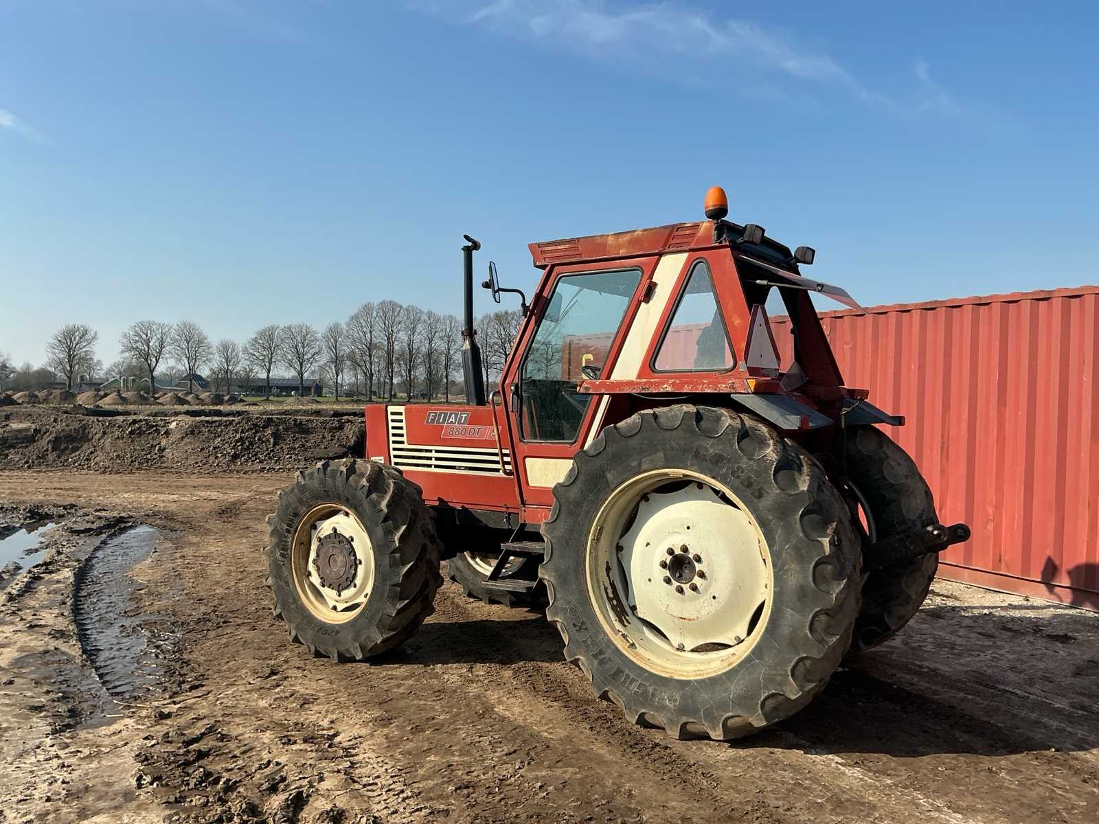 Fiat 880DT 5 vierwielaangedreven landbouwtractor (1980, 66 kW)