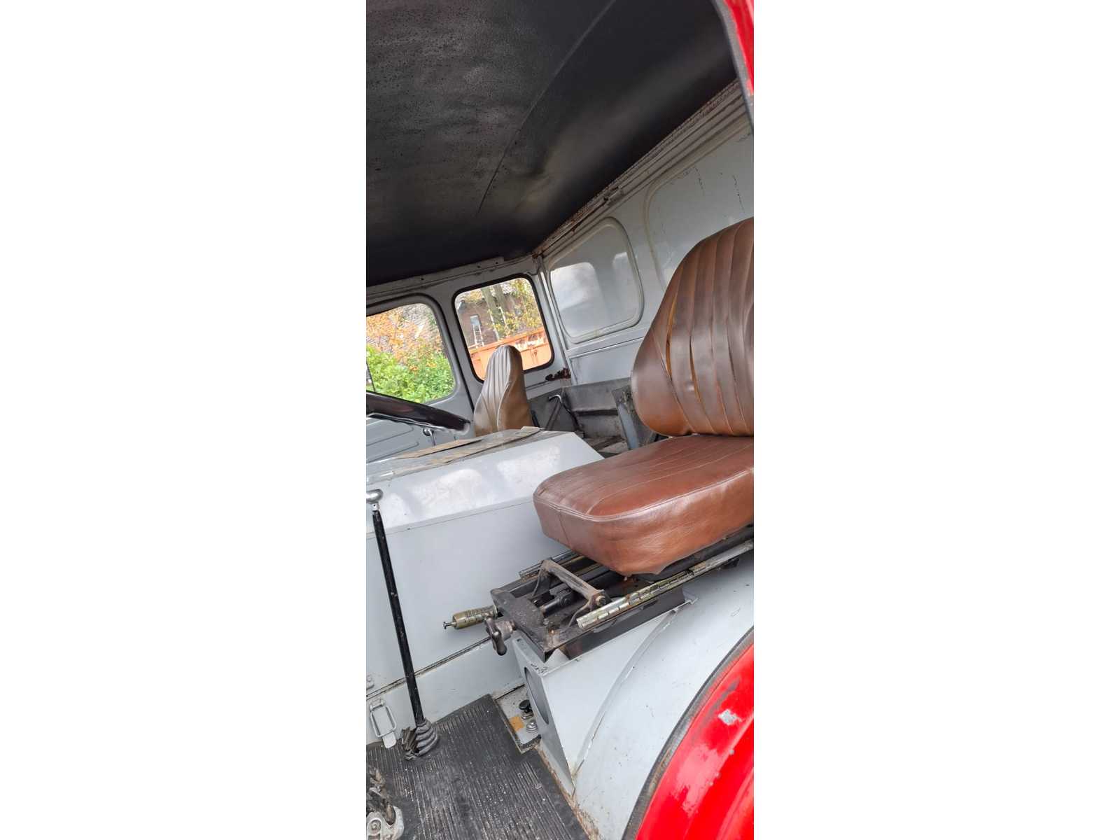 Saviem JL29A tankvrachtwagen 1968 – Coca Cola, diesel, handgeschakeld