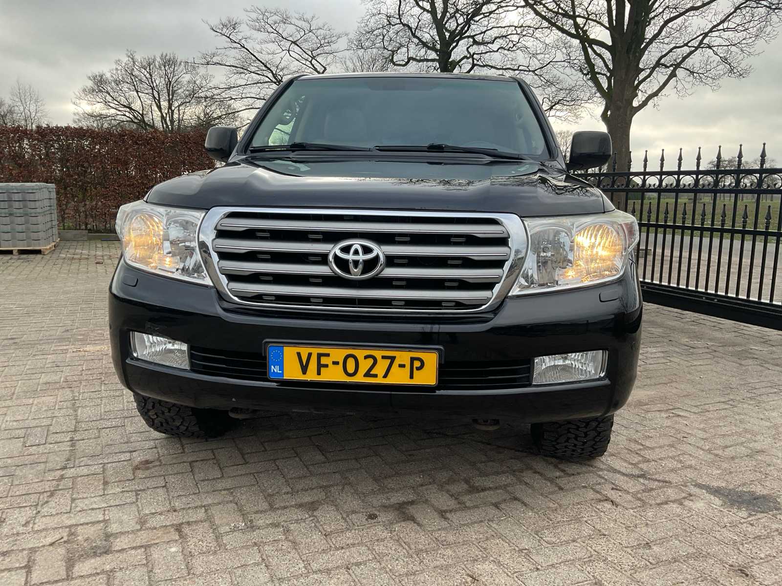 Toyota Land Cruiser V8 4.5 D-4D 4x4 grijs kenteken (2011)