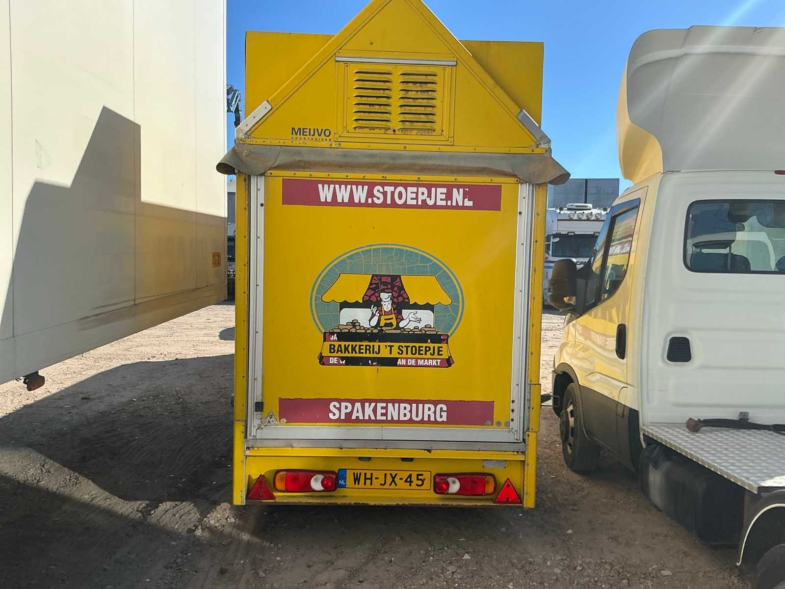 Meyvo DSW 3.5 verkoopwagen aanhangwagen (2003), 3-assig, gesloten opbouw, 9,87 m