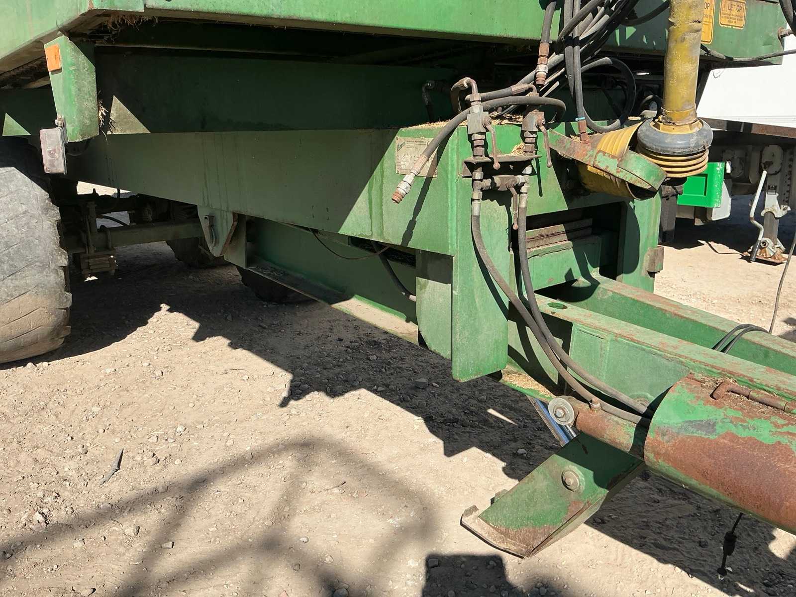 Meyco Spirit4500 silagewagen 40 m³ met stuuras (1995)