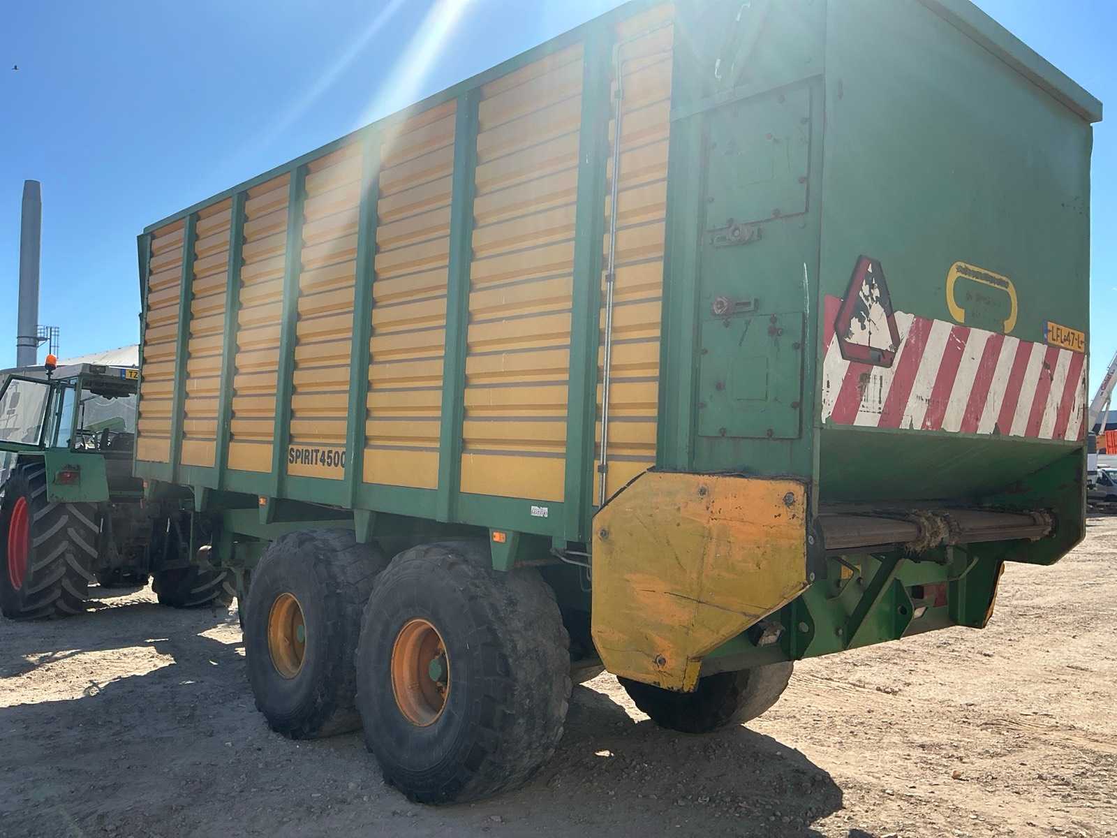 Meyco Spirit4500 silagewagen 40 m³ met stuuras (1995)