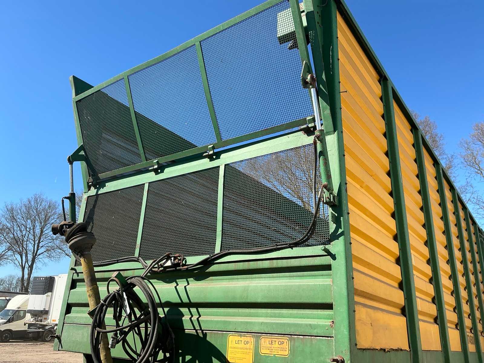 Meyco Spirit4500 silagewagen 40 m³ met stuuras (1995)