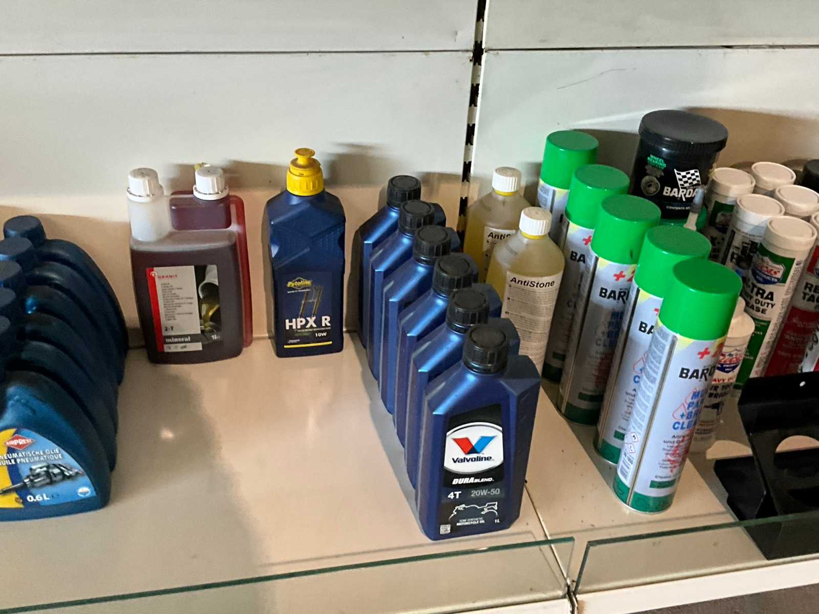 Set diverse gereedschappen met Michelin meter, koplampen en KS Tools slagmoersleutel