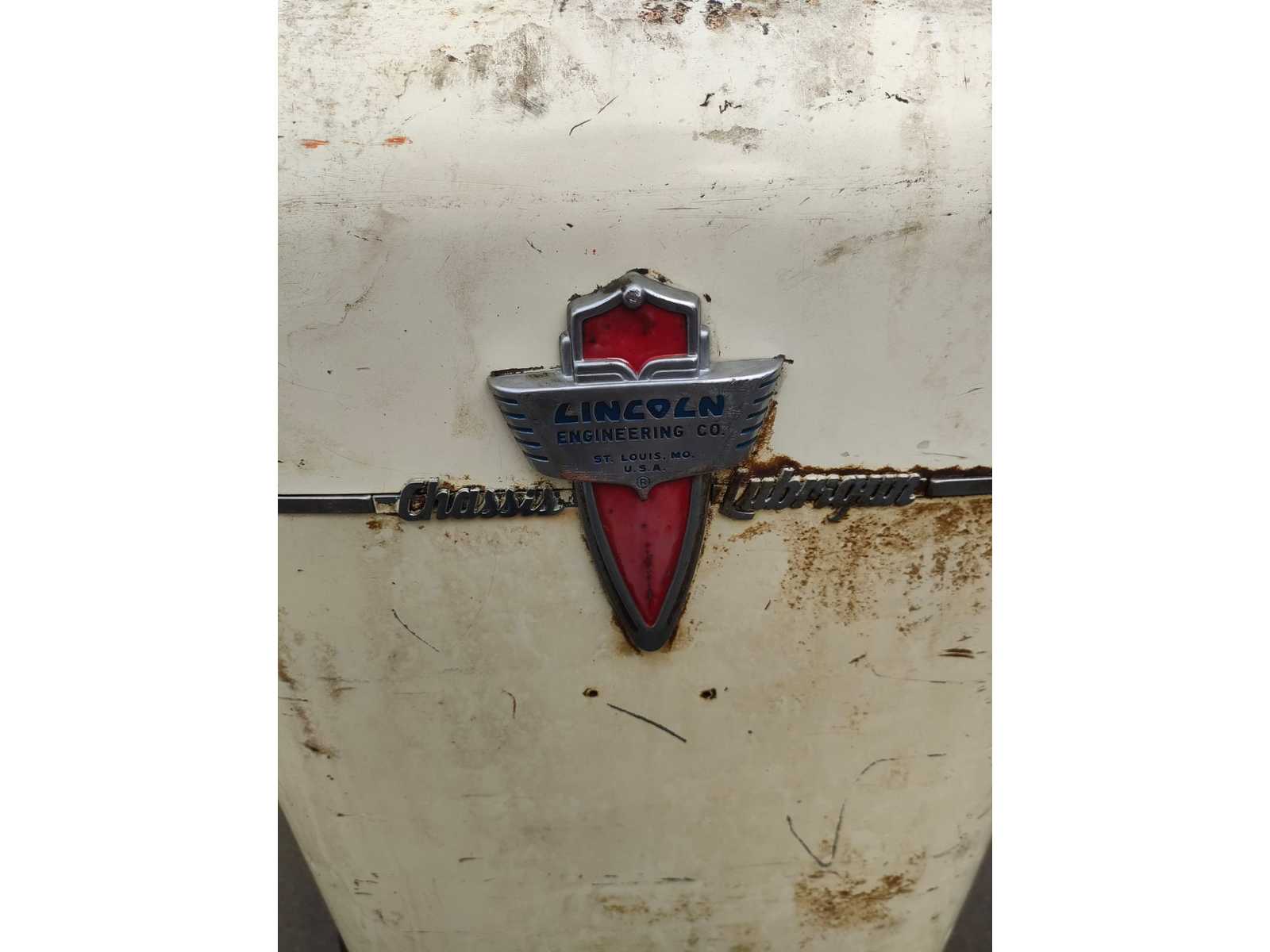 Lincoln Chassis Lubri Gun – Vintage vetsmeersysteem voor chassis