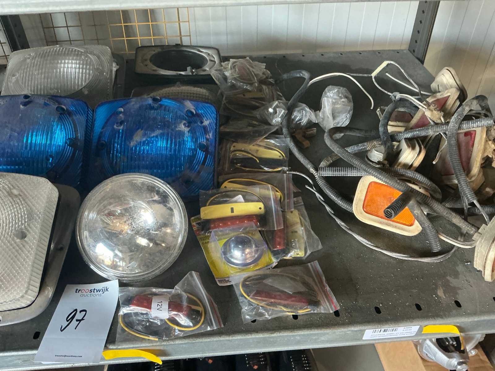 Partij Amerikaanse autoverlichting en flitsers