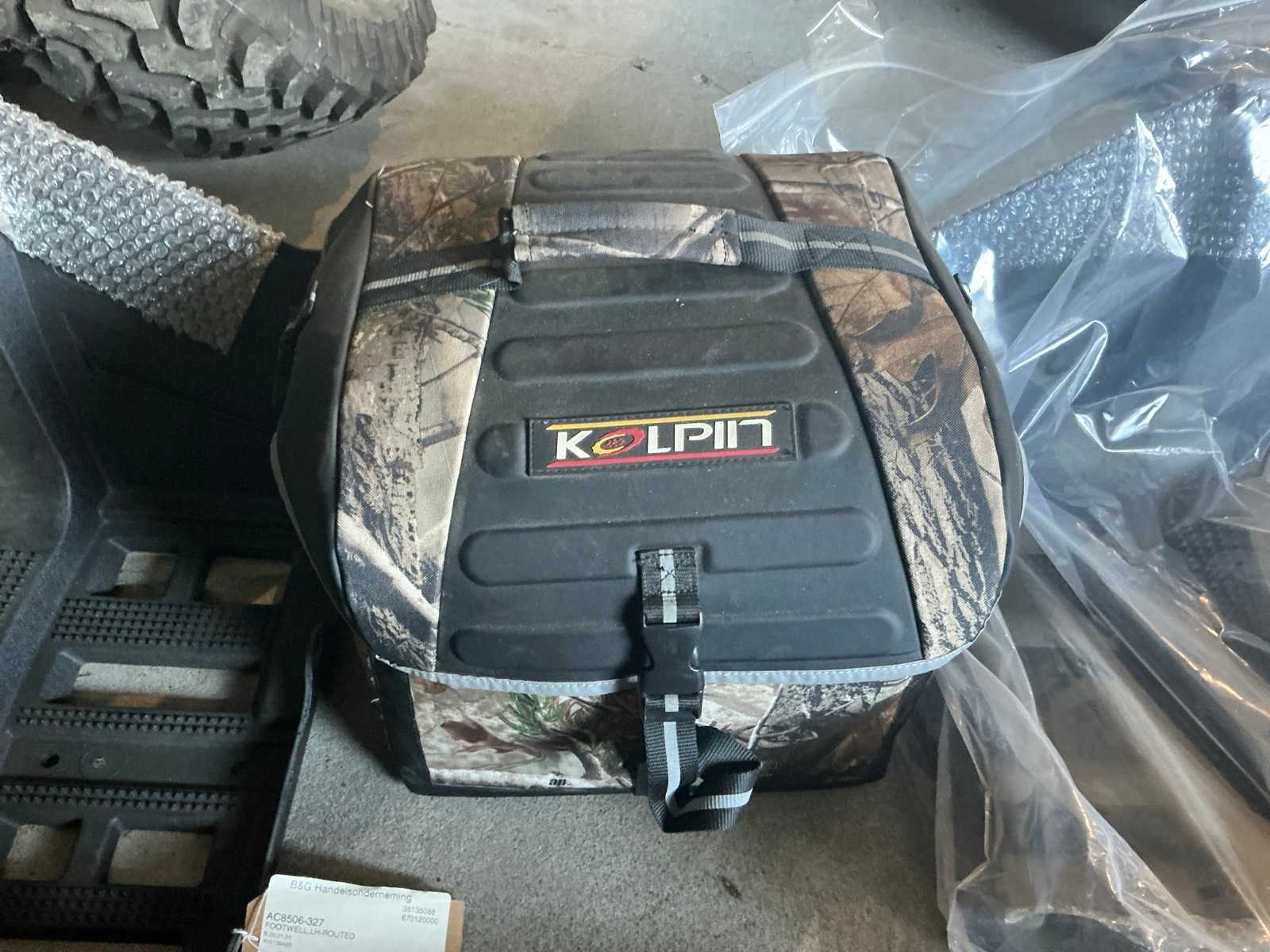Helm met koffer en ATV-kappen