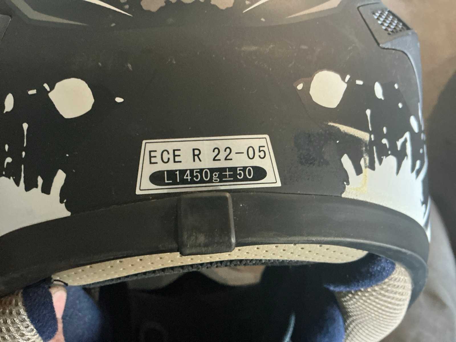 Helm met koffer en ATV-kappen