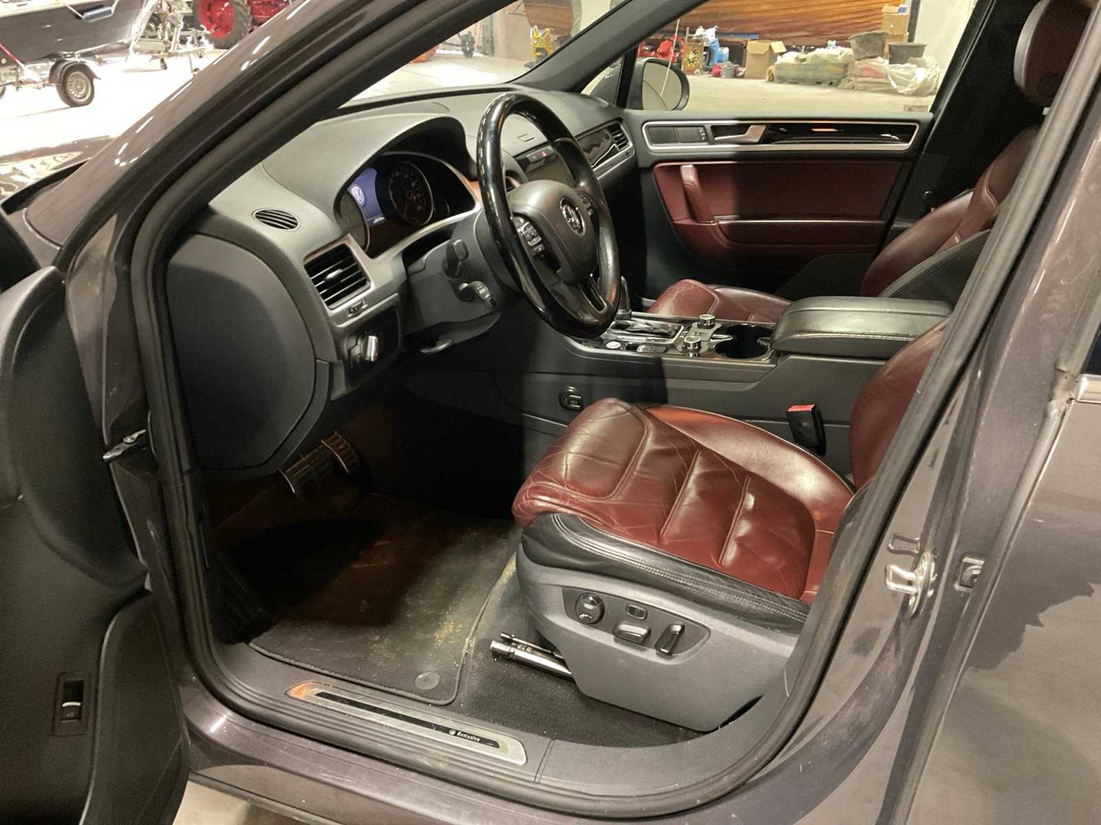 Volkswagen Touareg R-Line 4.2 V8 TDI Automaat 4x4 (2012)