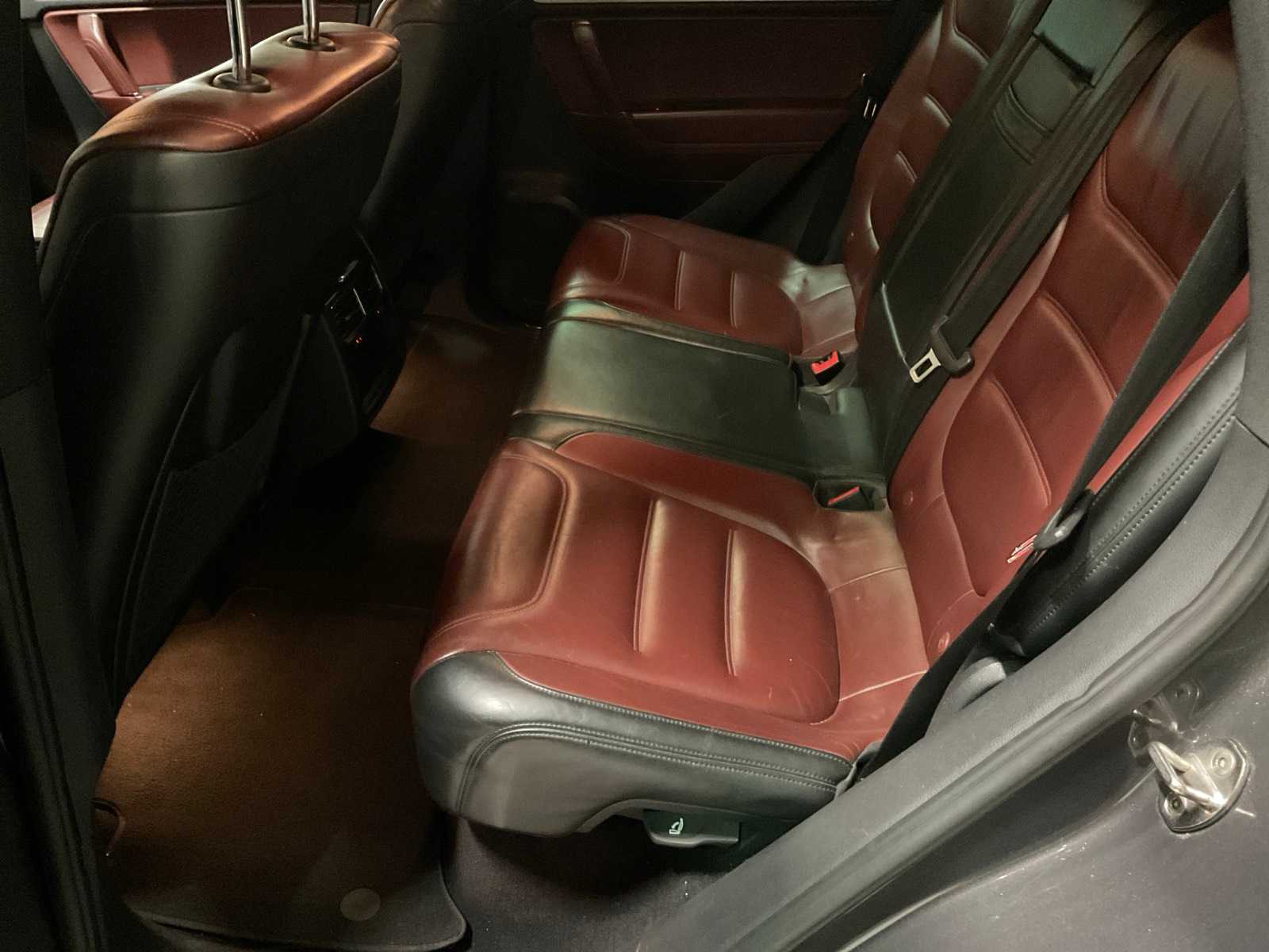 Volkswagen Touareg R-Line 4.2 V8 TDI Automaat 4x4 (2012)