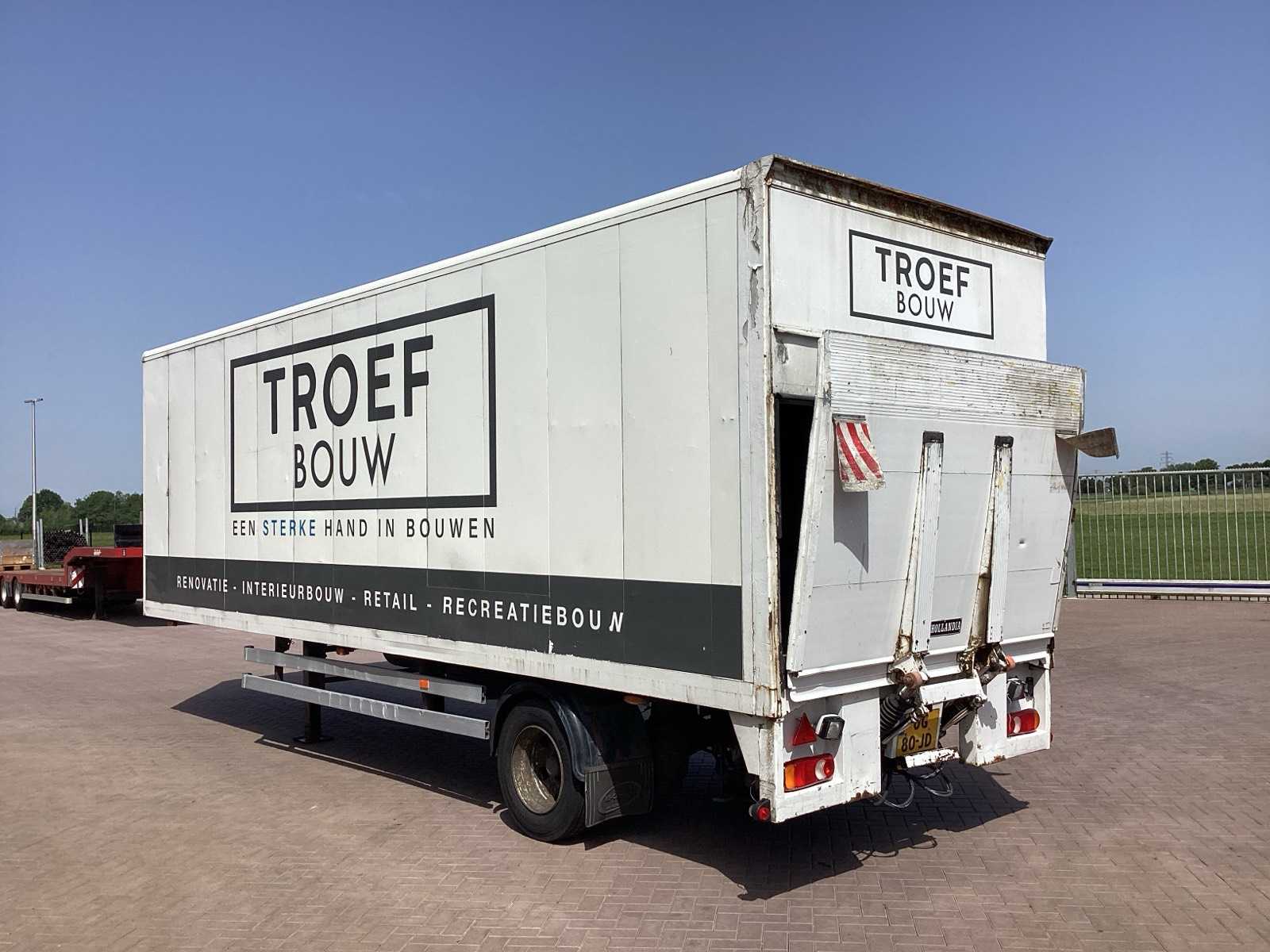 Doornwaard gesloten oplegger 7 ton (2000) met laadklep