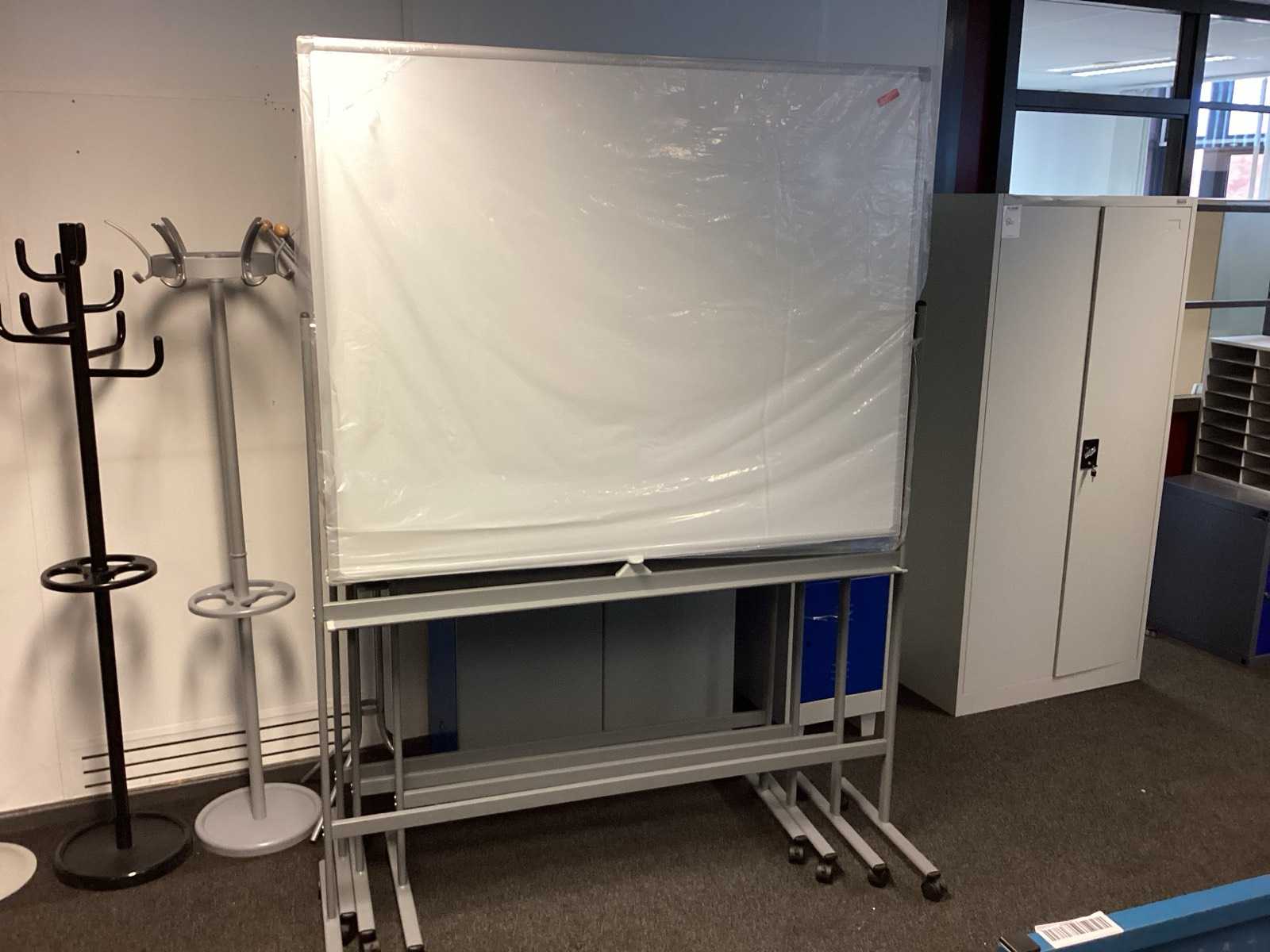 Mobiel wit whiteboard 215×156 cm