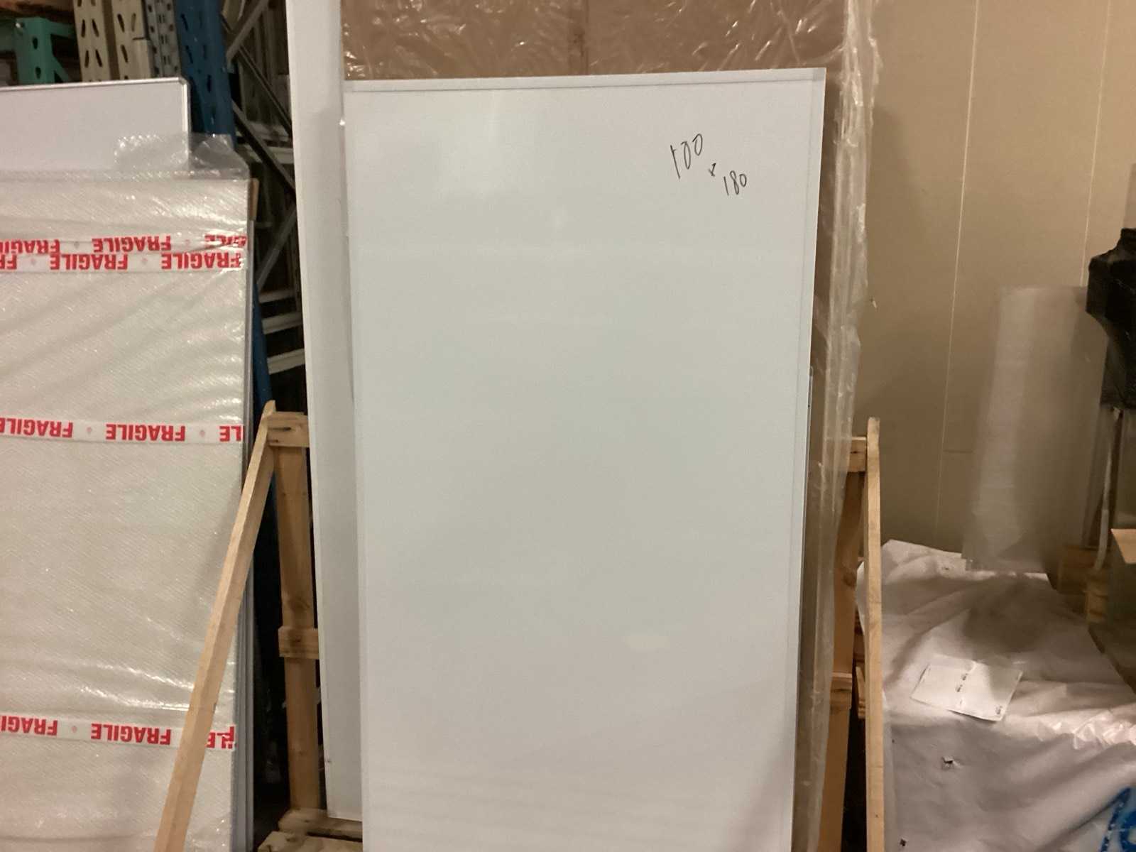 Partij van 11 whiteboards in diverse maten