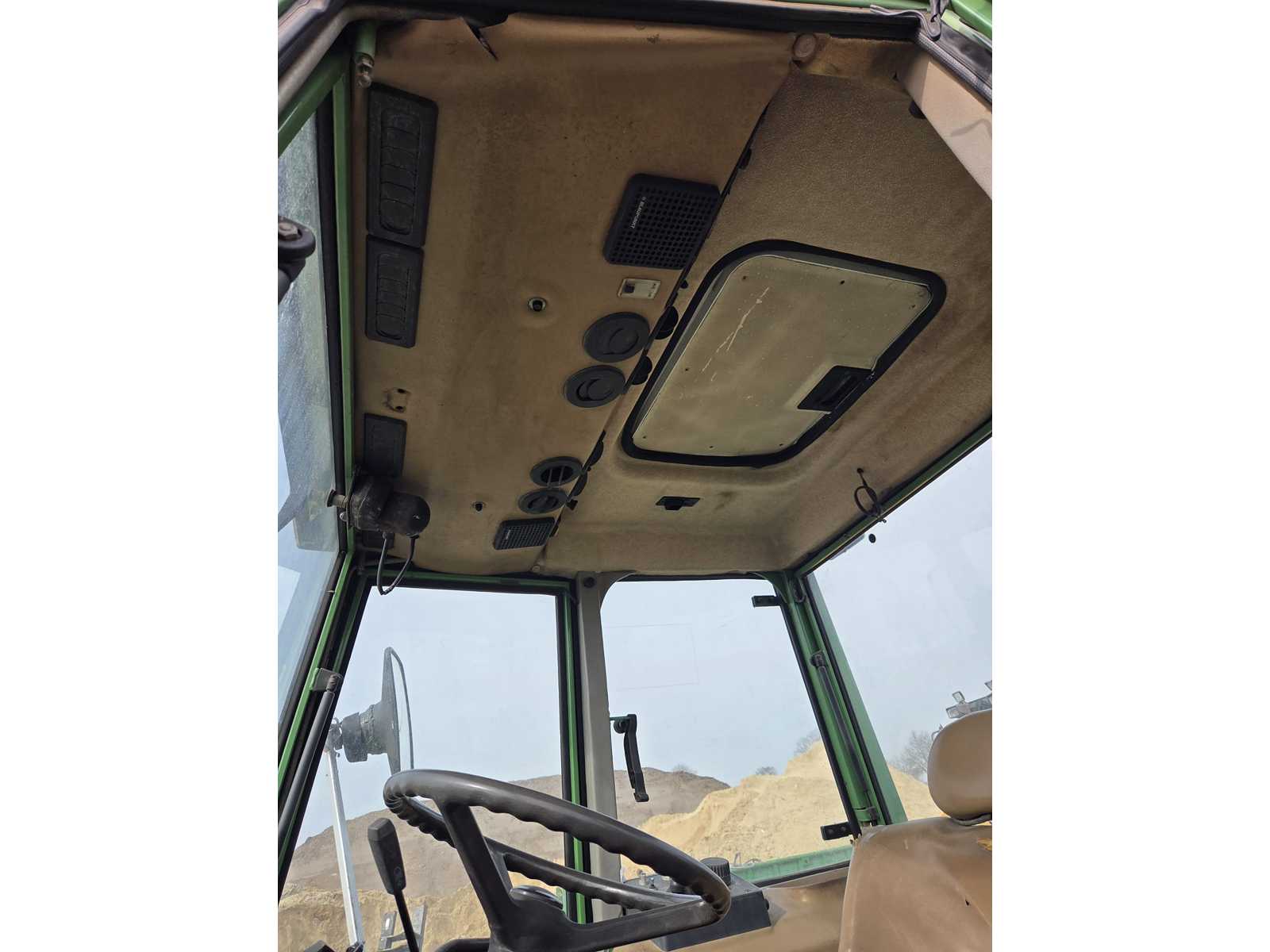 Fendt farmer 311 LSA 4-Wheel Drive Tractor 1986