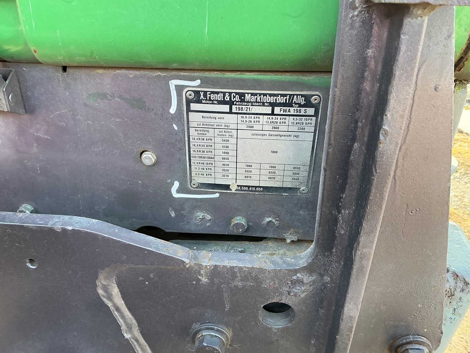 Fendt farmer 311 LSA 4-Wheel Drive Tractor 1986