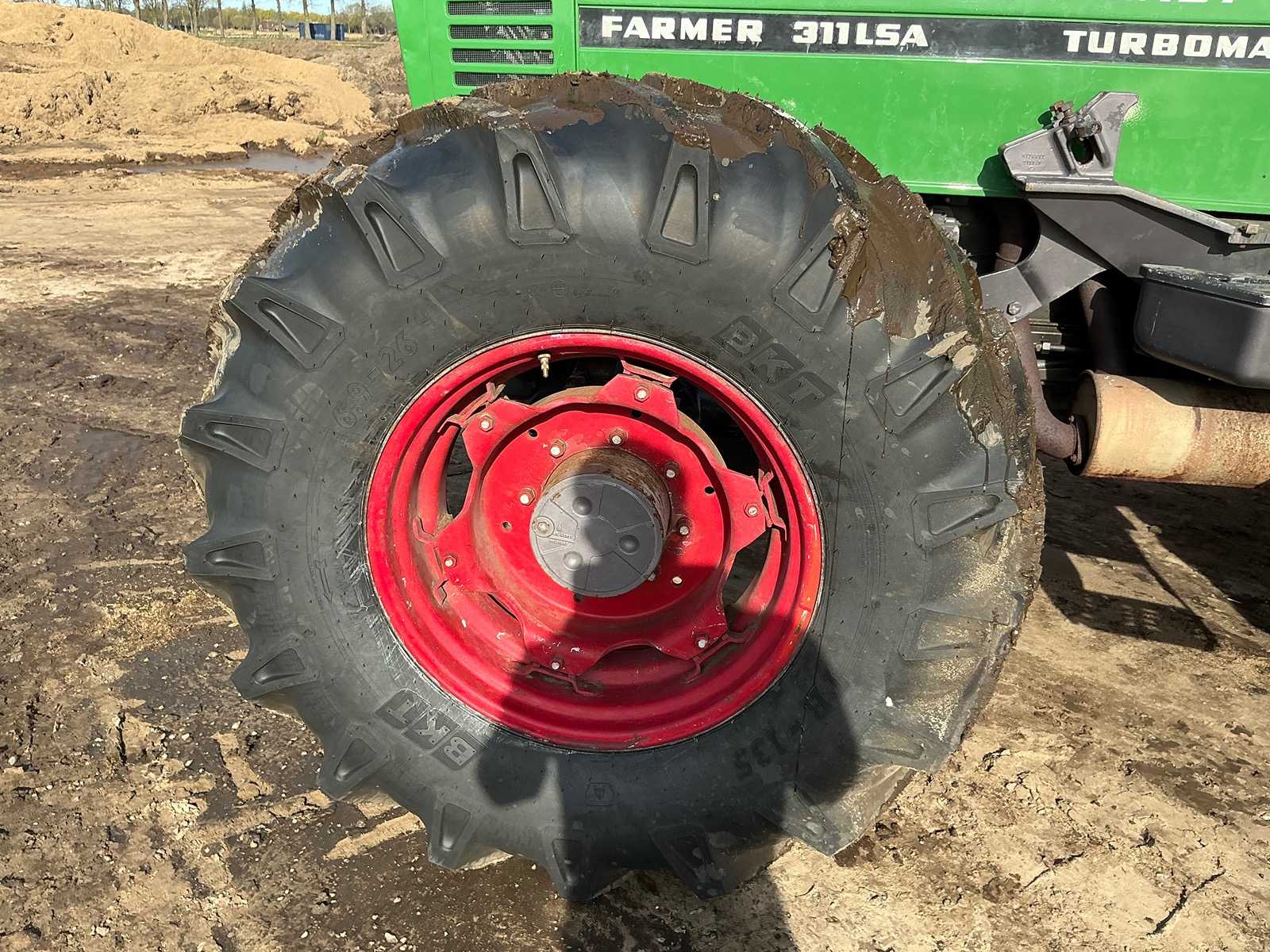 Fendt farmer 311 LSA 4-Wheel Drive Tractor 1986