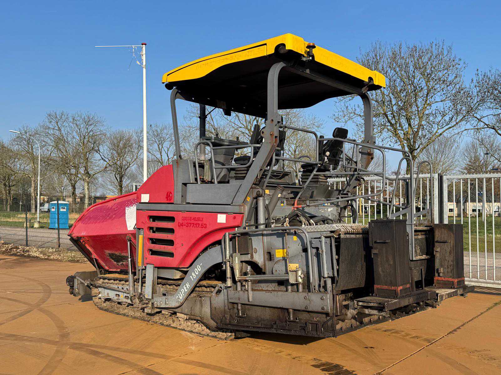 Vogele Super 1800-2 asfalteermachine (2010) met AB500 screed, 5 m werkbreedte