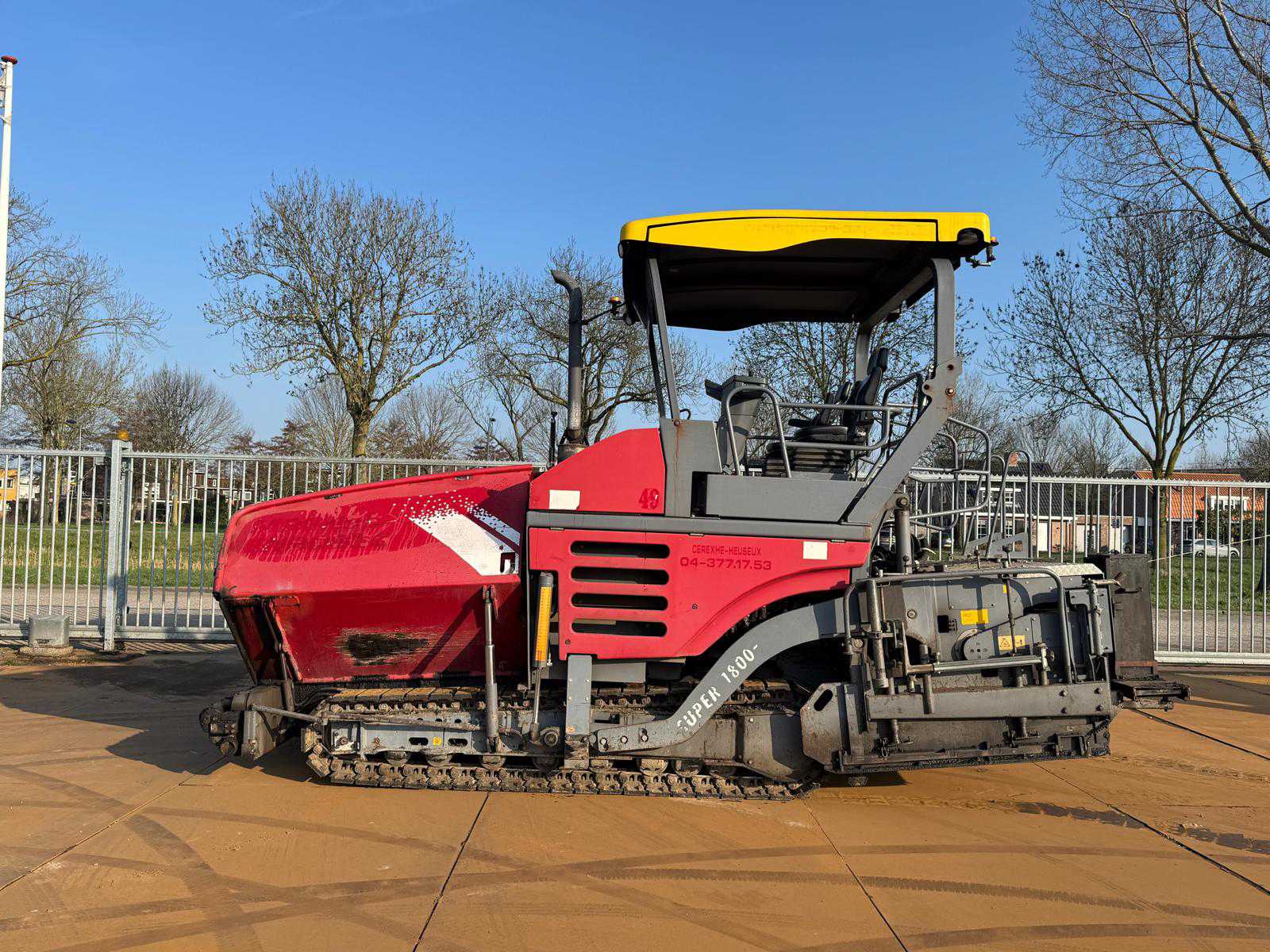 Vogele Super 1800-2 asfalteermachine (2010) met AB500 screed, 5 m werkbreedte