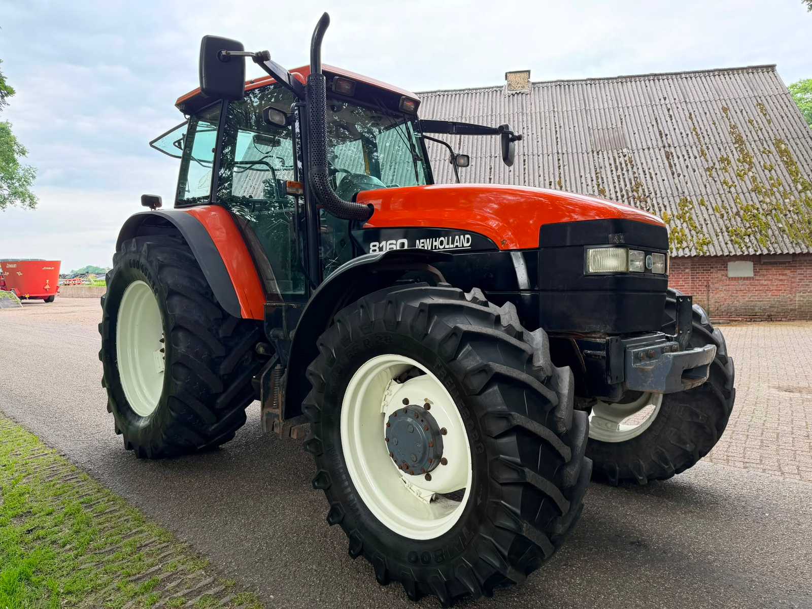 1999 new holland 8160 Vierwielaangedreven landbouwtractor