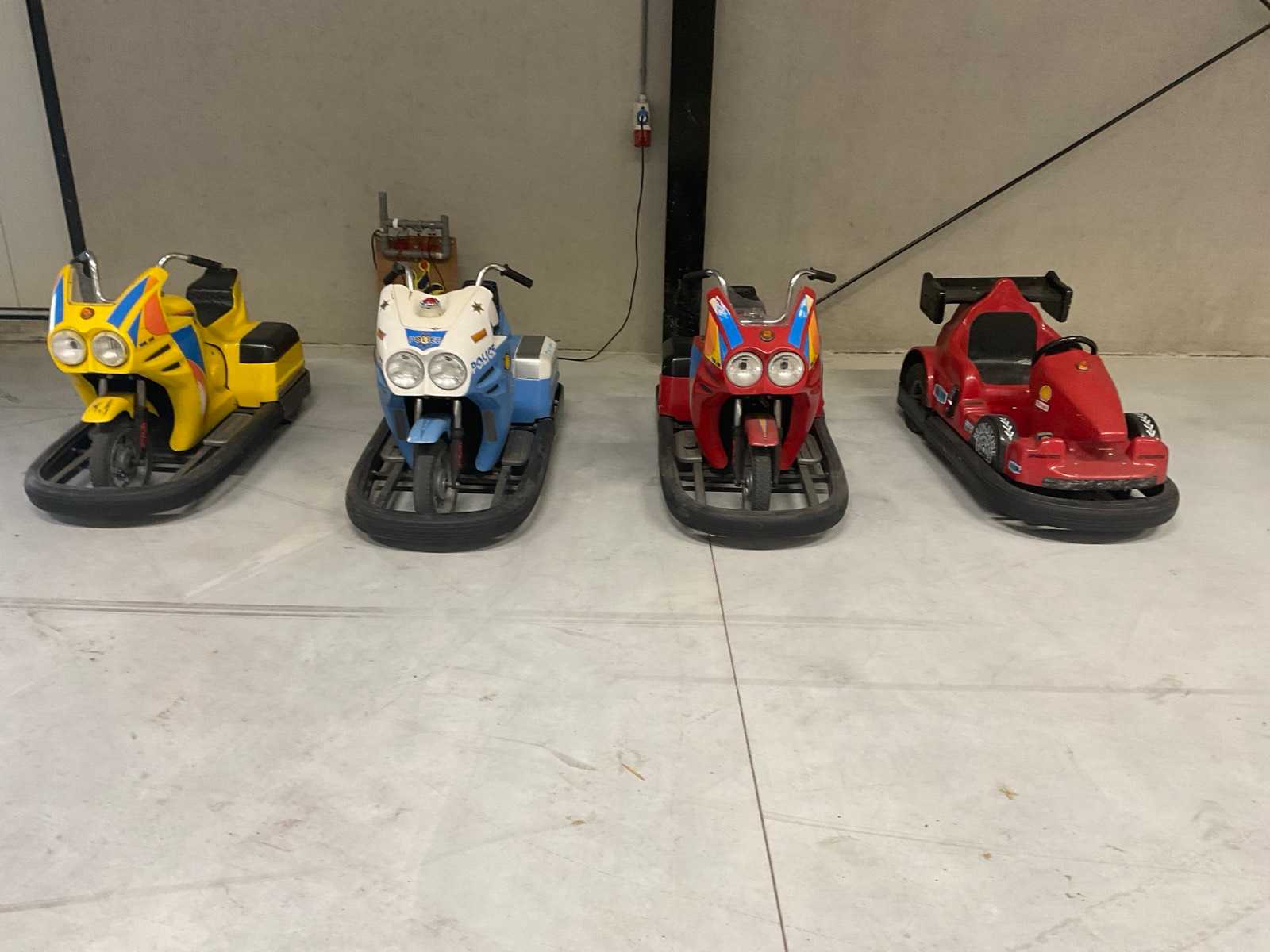 Joytec elektrische Botsauto (4x)