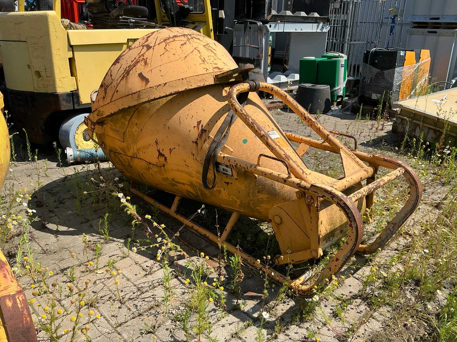2018 Koker 600L Betonkubel