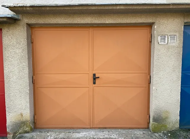 Bezpečná Řadová Garáž 16 m² – Skvělá Investice!