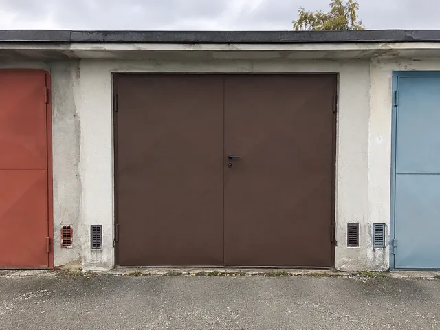 Řadová garáž Mělník