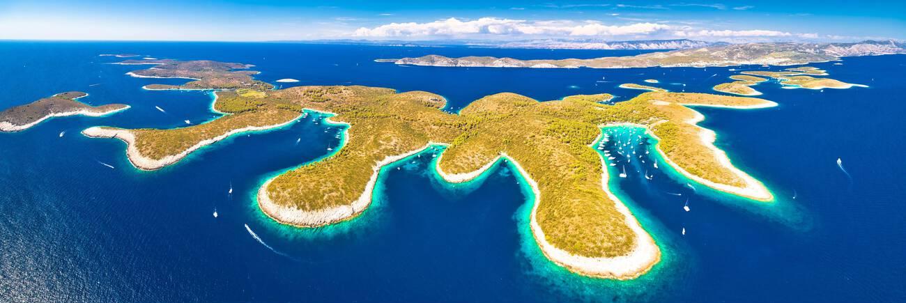 Boat Tours & Rentals in Hvar: Your Complete 2025 Guide