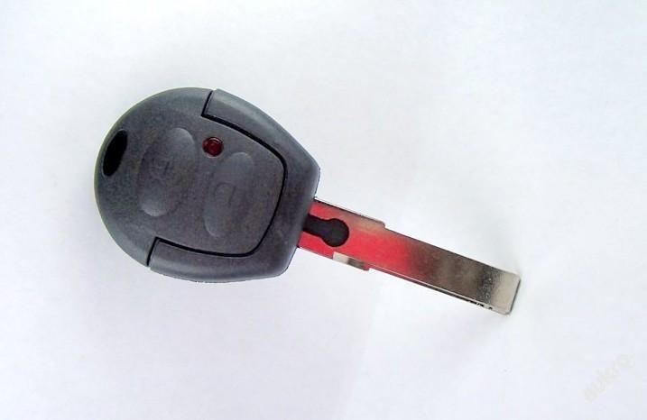 KLÍČ VOLKSWAGEN 2 tlačÍtka 1
